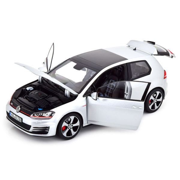 Volkswagen Golf 7 GTI 2013 Модель 1:18 Серый