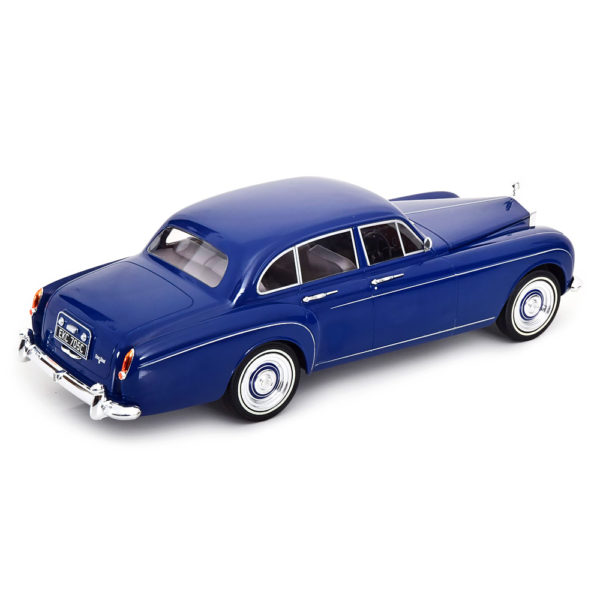 Rolls-Royce Silver Cloud III Flying Spur Модель 1:18 Синий