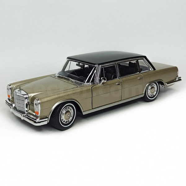 Mercedes-Benz 600 W100 1963 Модель 1:24 Золото