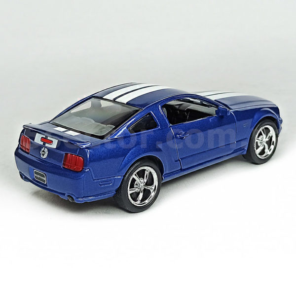 Ford Mustang GT 2006 тюнинг Модель 1:36 Синий