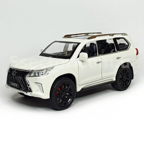 Lexus LX 570 Масштабная модель 1:24 Белый