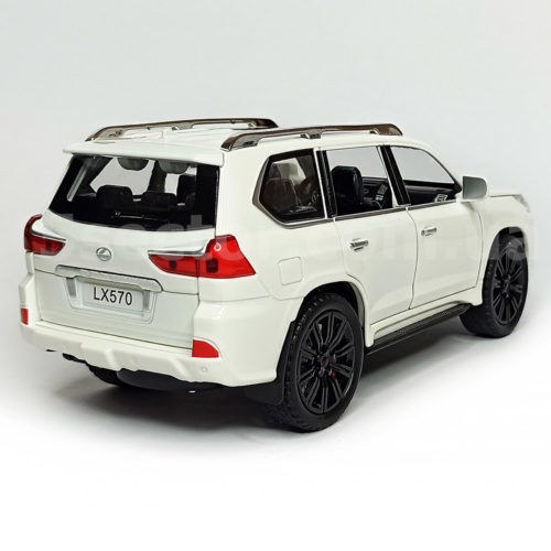 Lexus LX 570 Масштабная модель 1:24 Белый