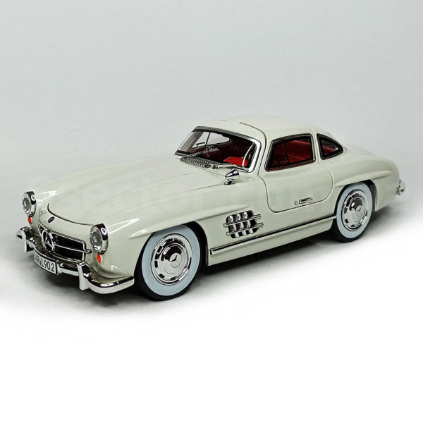 Mercedes-Benz 300 SL Coupe W198 Модель 1:24 Белый