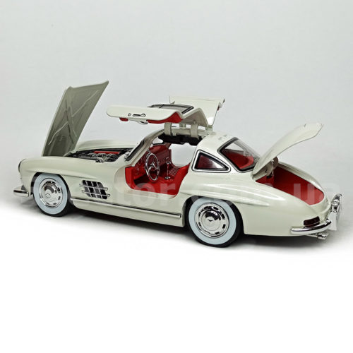 Mercedes-Benz 300 SL Coupe W198 Модель 1:24 Белый