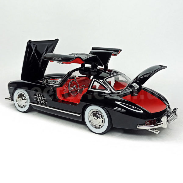 Mercedes-Benz 300 SL Coupe W198 Модель 1:24 Черный