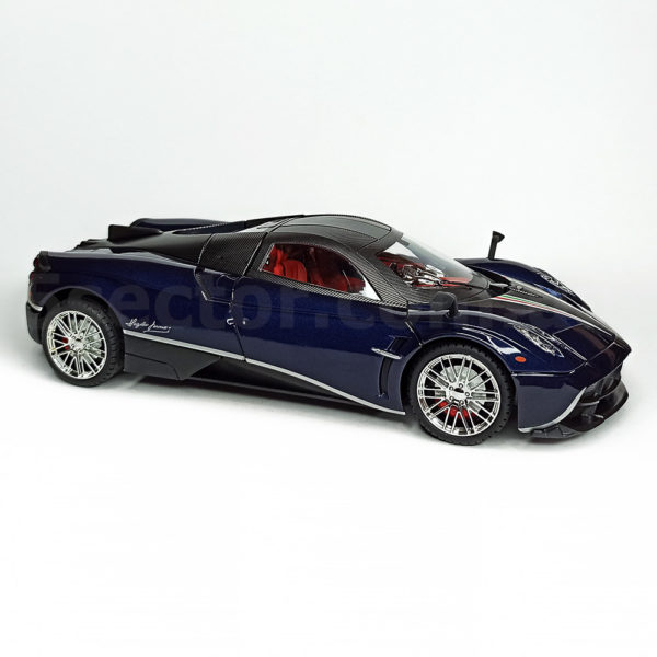 Pagani Huayra Масштабная модель 1:18 Синий