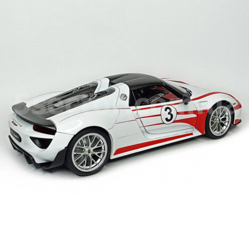 Porsche 918 Spyder Weissach No.3 Модель 1:18