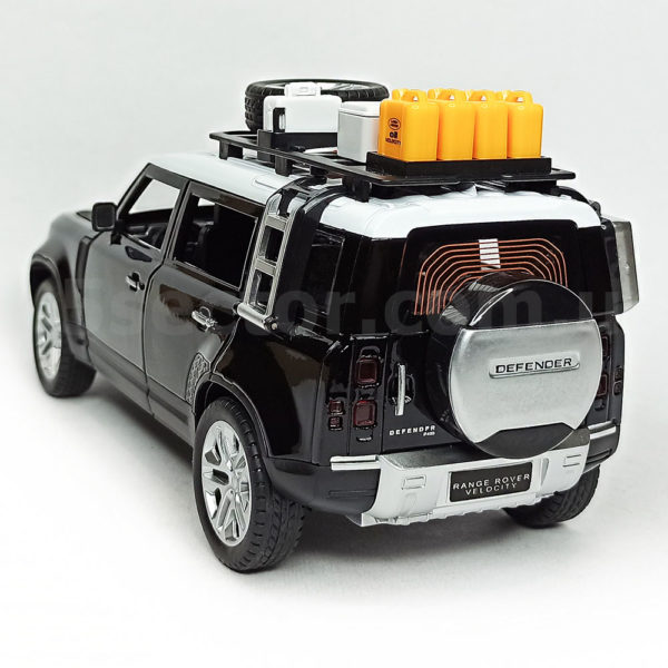 Land Rover Defender 110 L663 Модель 1:24 Черный