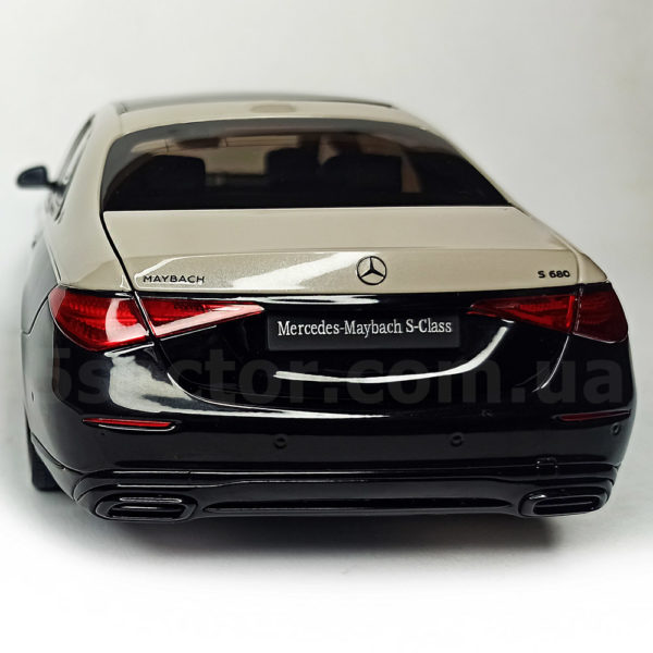 Mercedes-Maybach S 680 Dark Night Series Модель 1:18