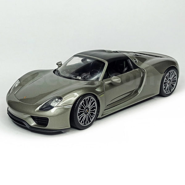 Porsche 918 Spyder Модель 1:18 Серый