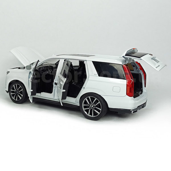 Cadillac Escalade Luxury Platinum Модель 1:24 Белый