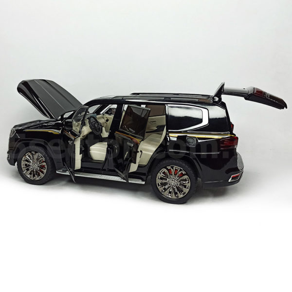 Toyota Land Cruiser 300 GXR Модель 1:18 Черный