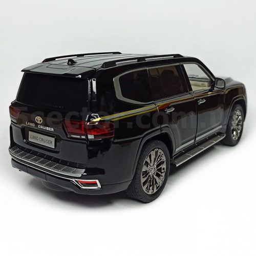 Toyota Land Cruiser 300 GXR Модель 1:18 Черный