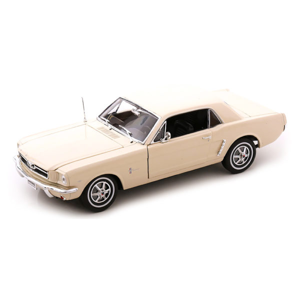 1964 1/2 Ford Mustang Coupe Модель 1:18 Белый