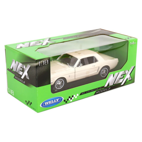 1964 1/2 Ford Mustang Coupe Модель 1:18 Белый