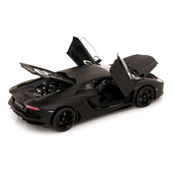 Lamborghini Aventador LP700-4 2011 Модель 1:18 Черный