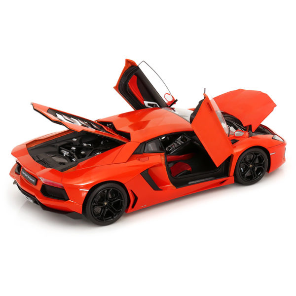 Lamborghini Aventador LP700-4 2011 Модель 1:18 Оранжевый