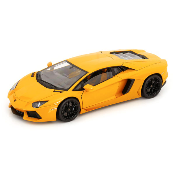 Lamborghini Aventador LP700-4 2011 Модель 1:18 Желтый