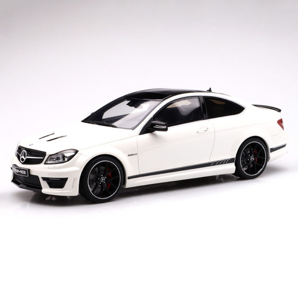 Mercedes-Benz C63 AMG 2014 Модель 1:18 Белый