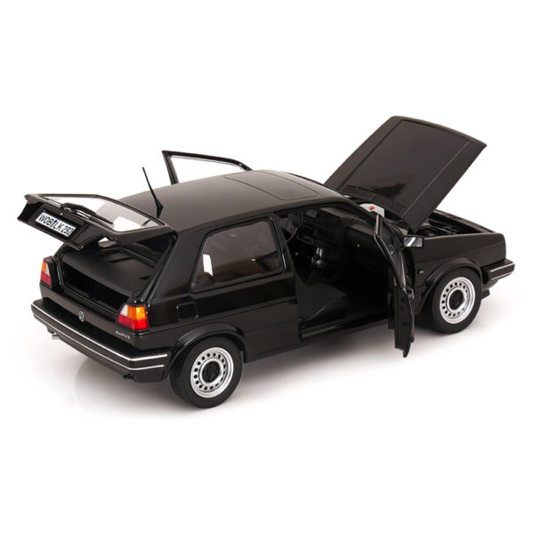 Volkswagen Golf CL MK2 1987 Модель 1:18 Черный