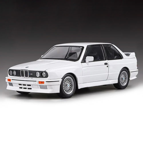 BMW M3 E30 Coupe Модель 1:24 Белый