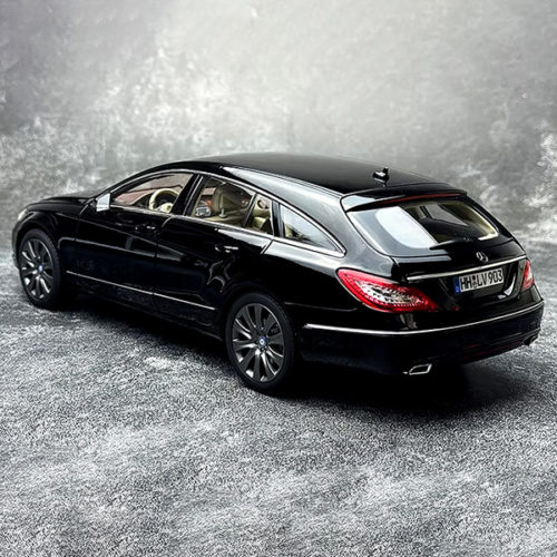 Mercedes-Benz CLS-Class Shooting Brake Модель 1:18 Черный