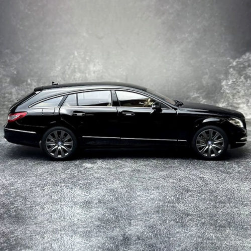 Mercedes-Benz CLS-Class Shooting Brake Модель 1:18 Черный