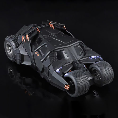 Бэтмобиль Tumbler из трилогии Темный рыцарь Модель 1:18